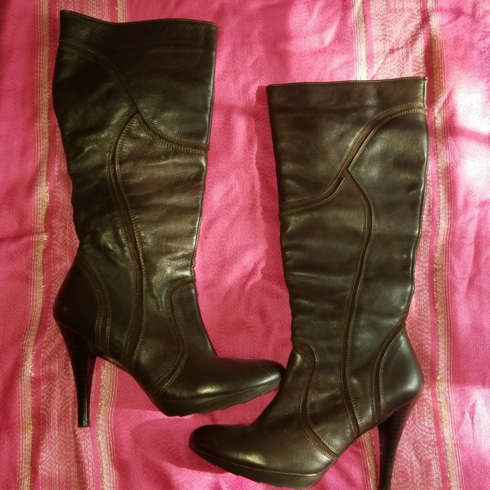 Brown boots